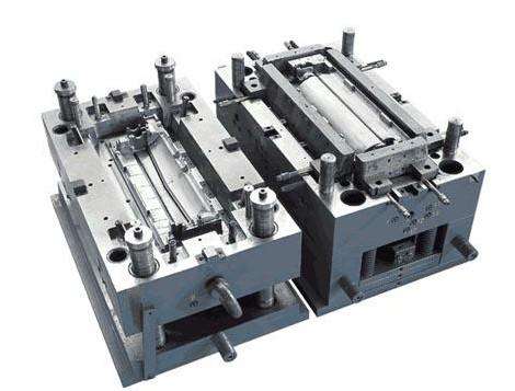 注塑模具动、定模采用镶块形式